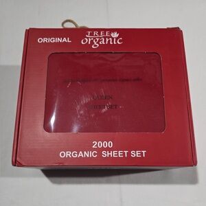 Tree Organic Red Queen Sheet Set